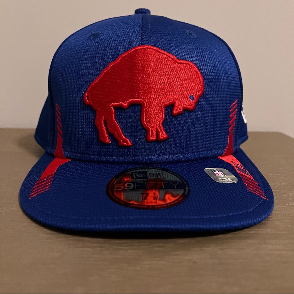 NWT! New Era Buffalo Bills historic logo sideline hat 7 1/8